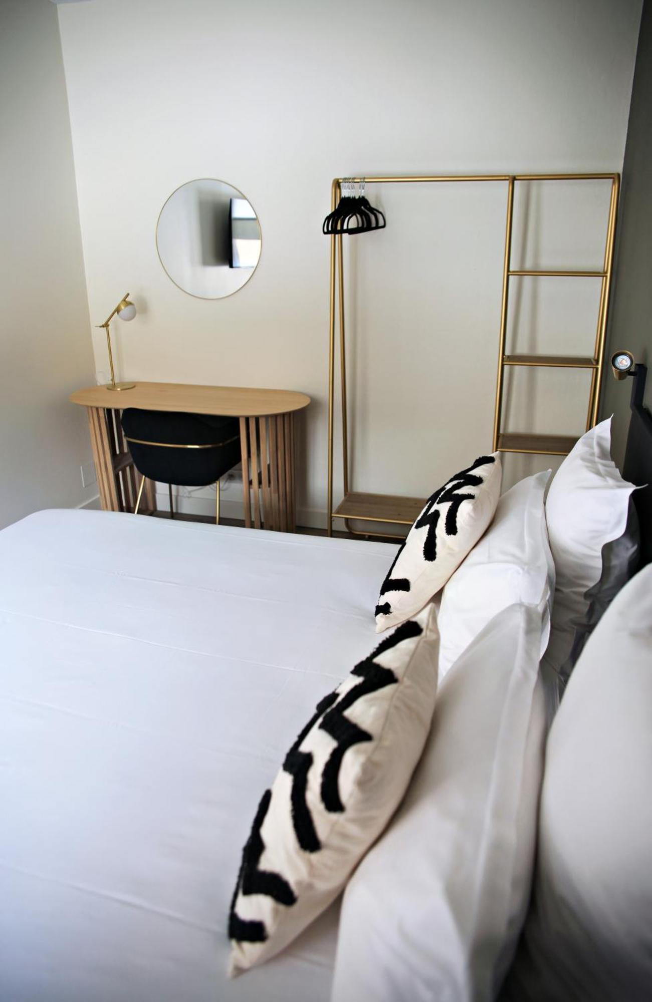 Hotel Restaurant Les Capucins แบลฟอร์ ภายนอก รูปภาพ