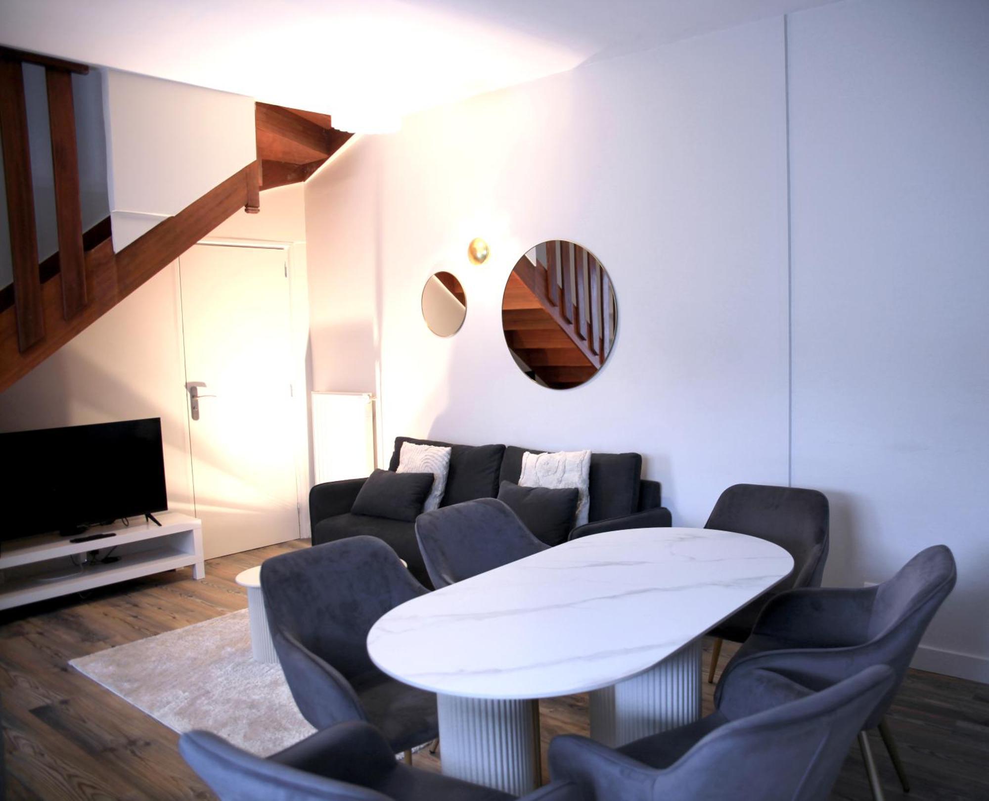 Hotel Restaurant Les Capucins แบลฟอร์ ภายนอก รูปภาพ