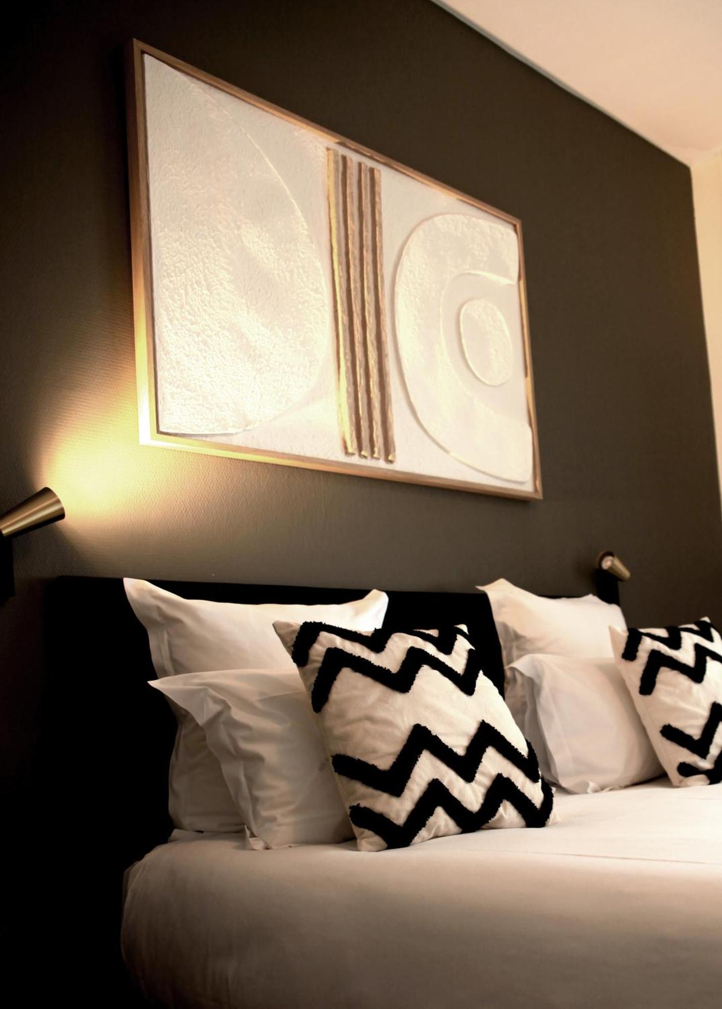 Hotel Restaurant Les Capucins แบลฟอร์ ภายนอก รูปภาพ