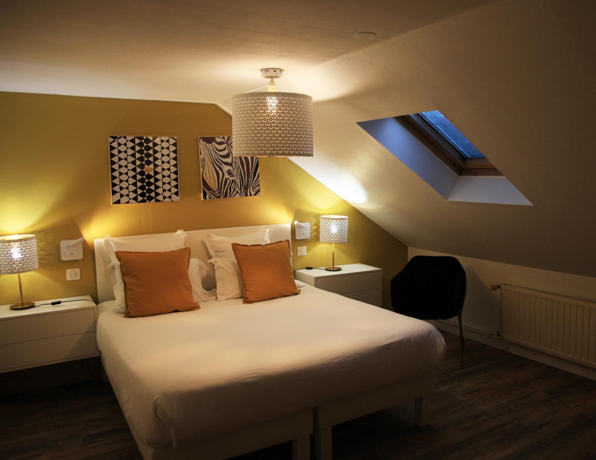 Hotel Restaurant Les Capucins แบลฟอร์ ภายนอก รูปภาพ